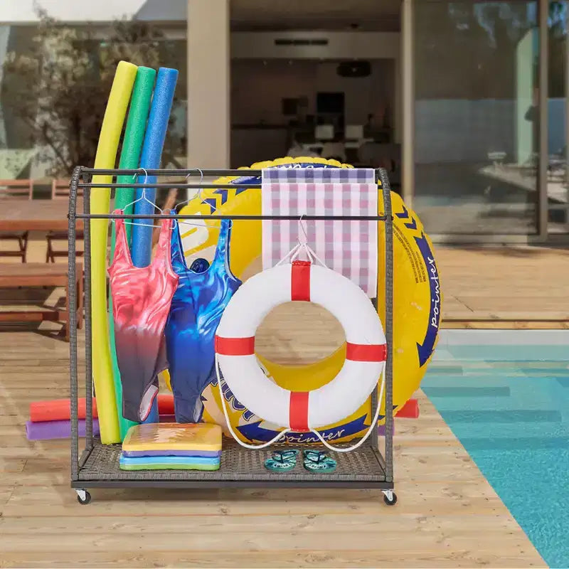 Porte-serviettes de piscine extérieur, porte-serviettes autoportant, porte-serviettes de piscine à 5 barres avec base en rotin, porte-serviettes d'extérieur en rotin tressé, organiseur de rangement