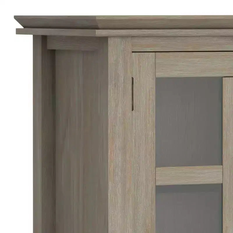 38 Armoire de rangement de taille moyenne