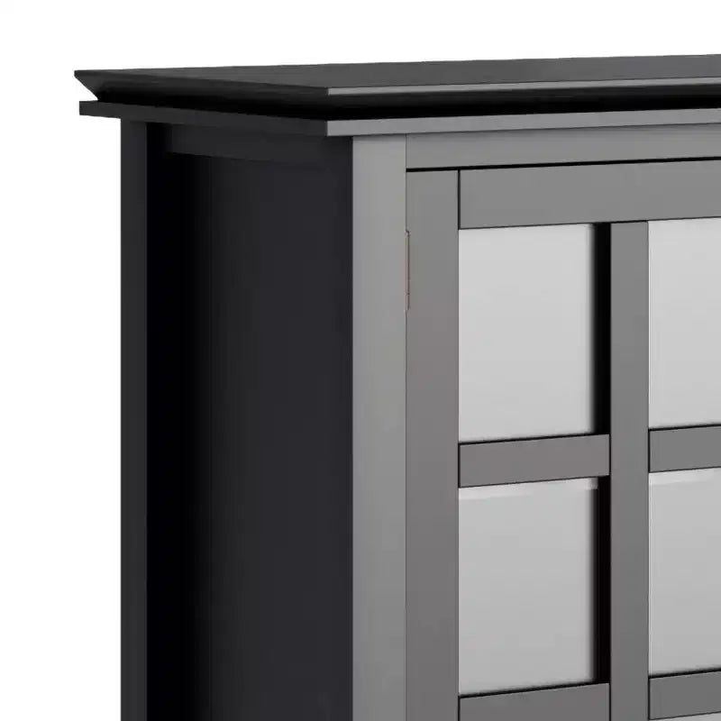 38 Armoire de rangement de taille moyenne