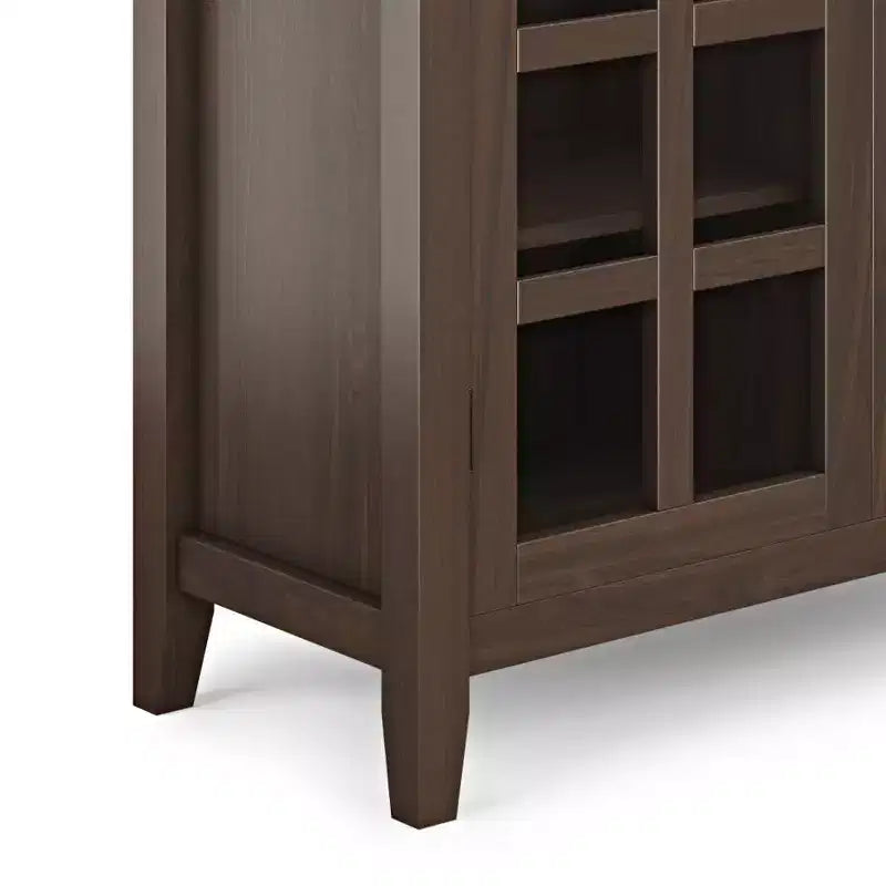 38 Armoire de rangement de taille moyenne
