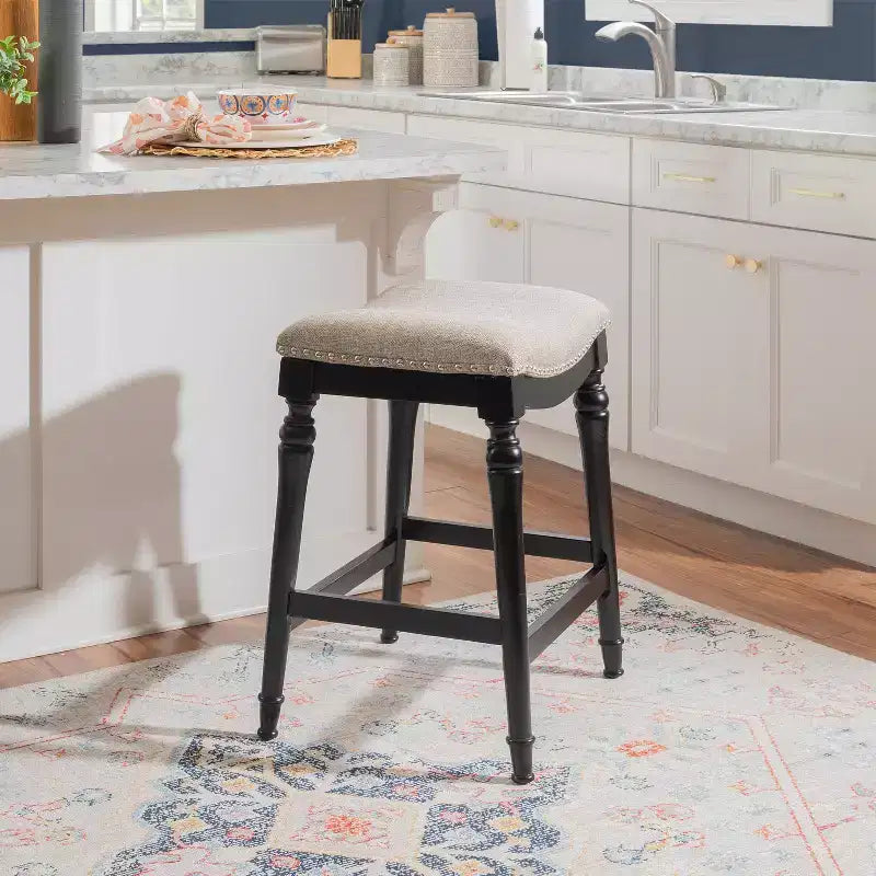 Grand et haut tabouret de bar sans dossier en bois, hauteur comptoir